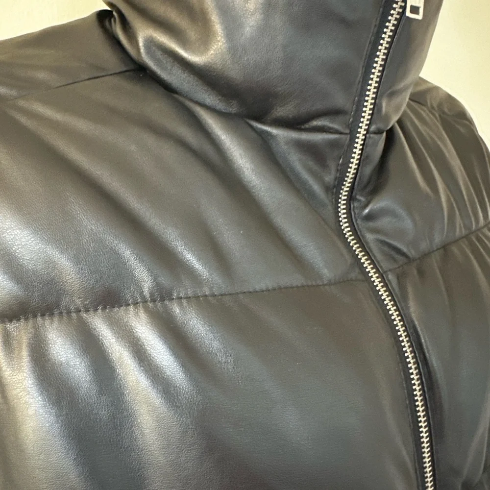 Hollister Sleek Black Vegan Leather Puffer Bomber Jacket - Picture 2 of 8